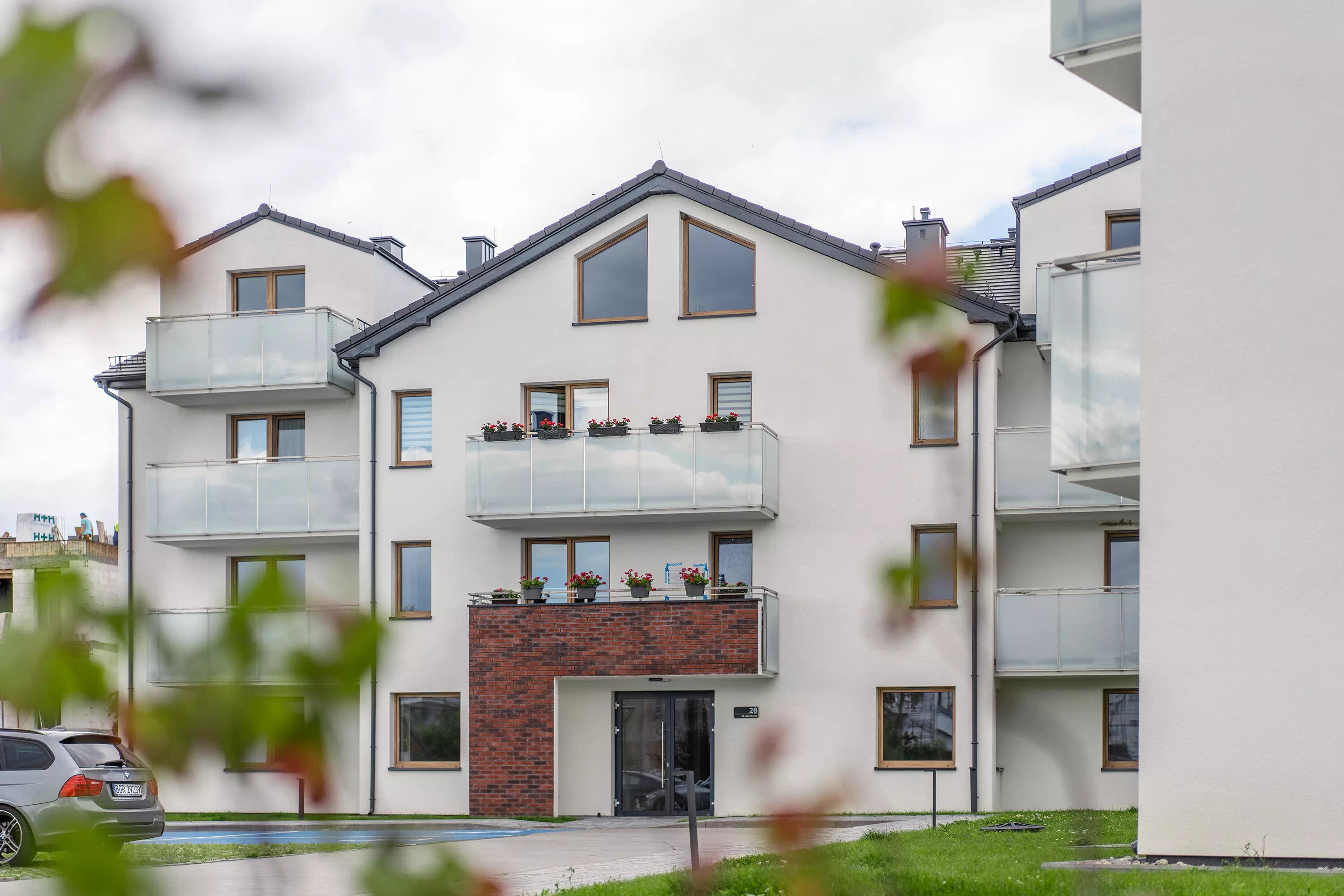 Etap ukończony front budynku