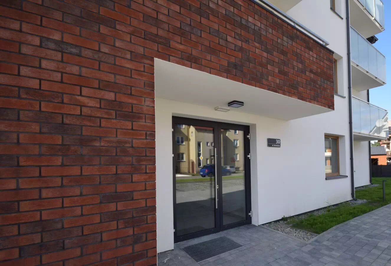 Etap ukończony wejście do budynku